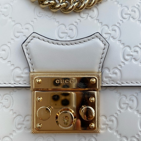 Authentic GUCCI Guccissima Signature Padlock Backpack white - Picture 2 of 6